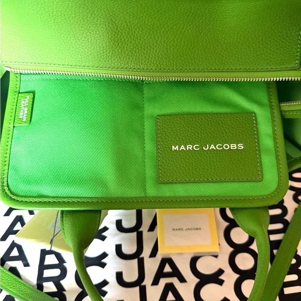 MARC JACOBS The Tote Bag Medium/Kiwi - Picture 6 of 8